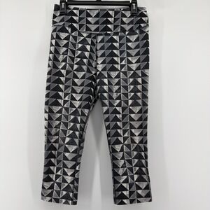 Nike Pro Black Gray Check Dri Fit Capris Athletic Leggings Women's Size Medium